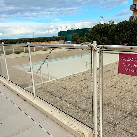 Apartment Ambiance Marine, Bel Avec Vue Mer, Balcon, Piscine Et Tennis Cabourg
