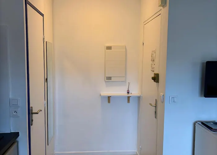 Ambiance Marine, Bel Avec Vue Mer, Balcon, Piscine Et Tennis Apartment *