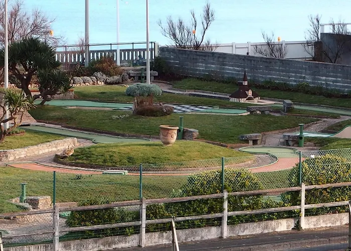 Ambiance Marine, Bel Avec Vue Mer, Balcon, Piscine Et Tennis
