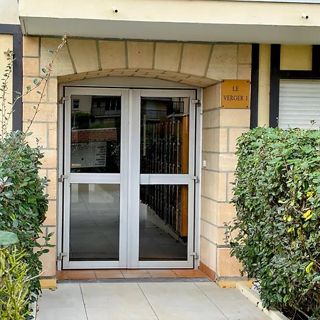 Ambiance Marine, Bel Avec Vue Mer, Balcon, Piscine Et Tennis Appartamento Cabourg