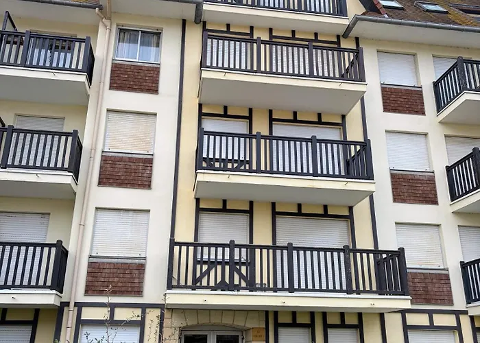 Ambiance Marine, Bel Avec Vue Mer, Balcon, Piscine Et Tennis